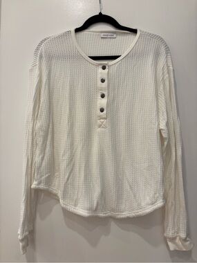 NWOT Anine Bing textured light weight waffle Henley Long Sleeve button classic